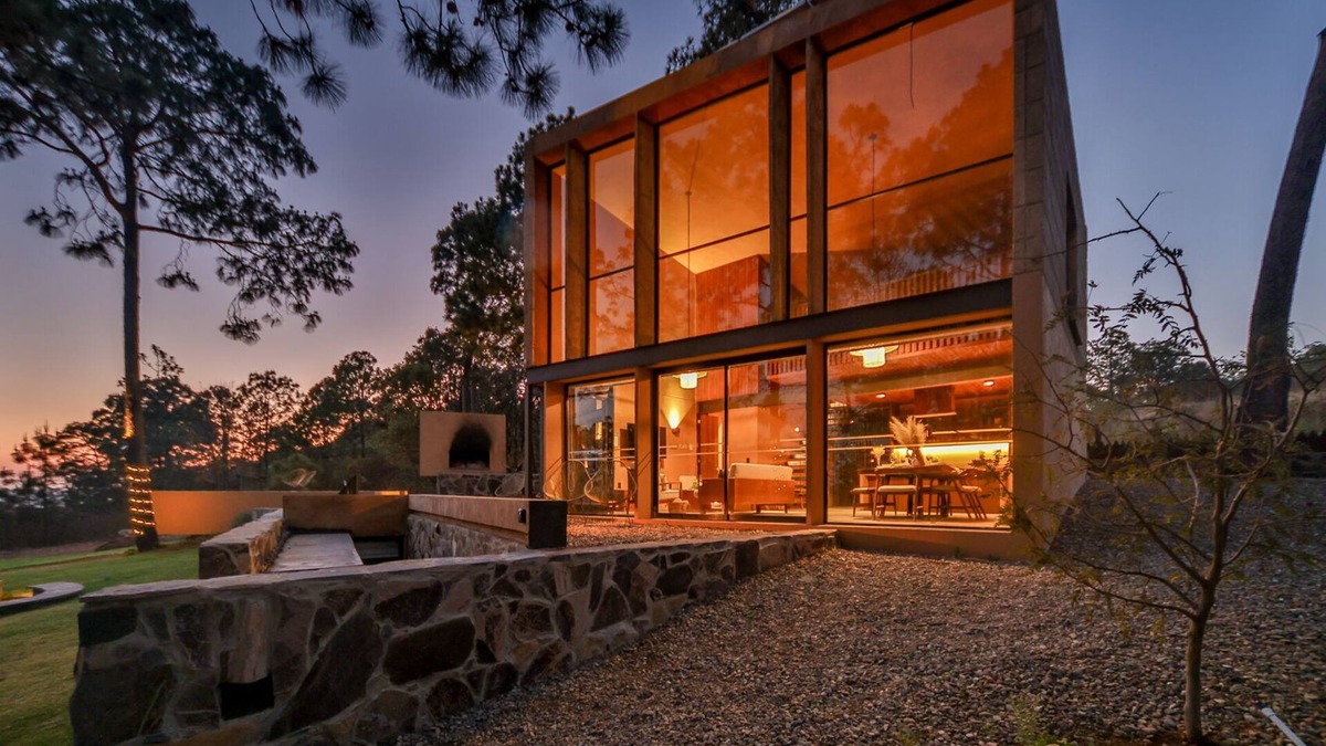 Mazamitla Cabin | Luxurious Modern Cabin/Jacuzzi/Mazamitla/Beautiful forest /Amazing view