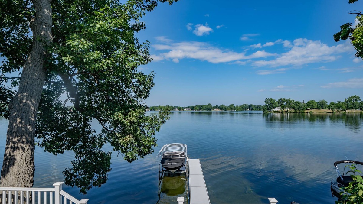 Coldwater House | Luxurious Morrison Lakehouse w/Hot Tub & Sunset Views