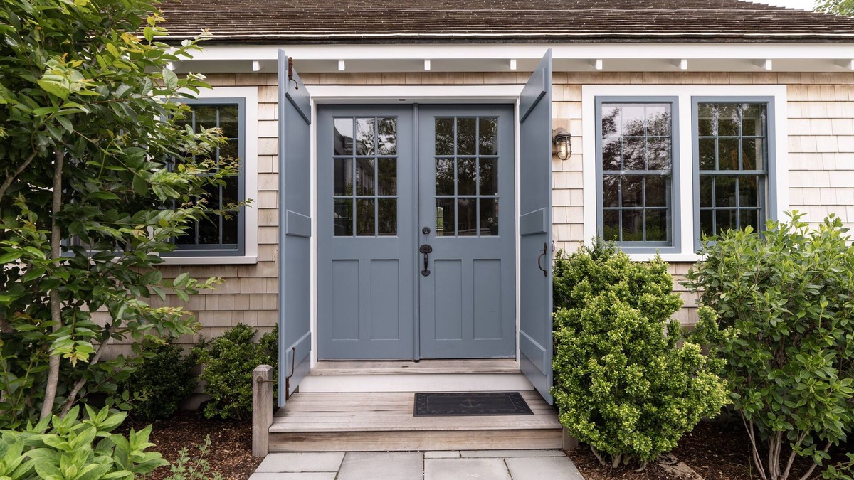 Nantucket Town House | LUXURIOUS New Cottage! 5-min. walk to Main St. And Harbor Beaches