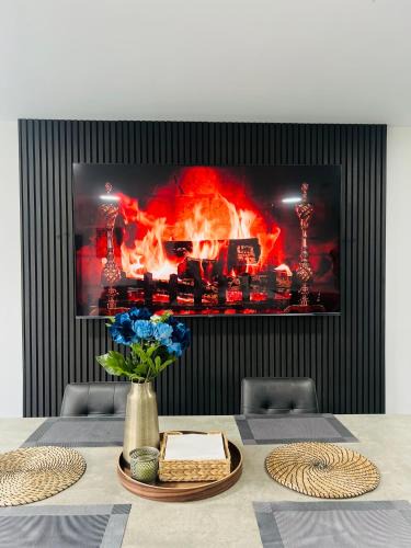 Offerton House | Luxurious New Home Near Airport