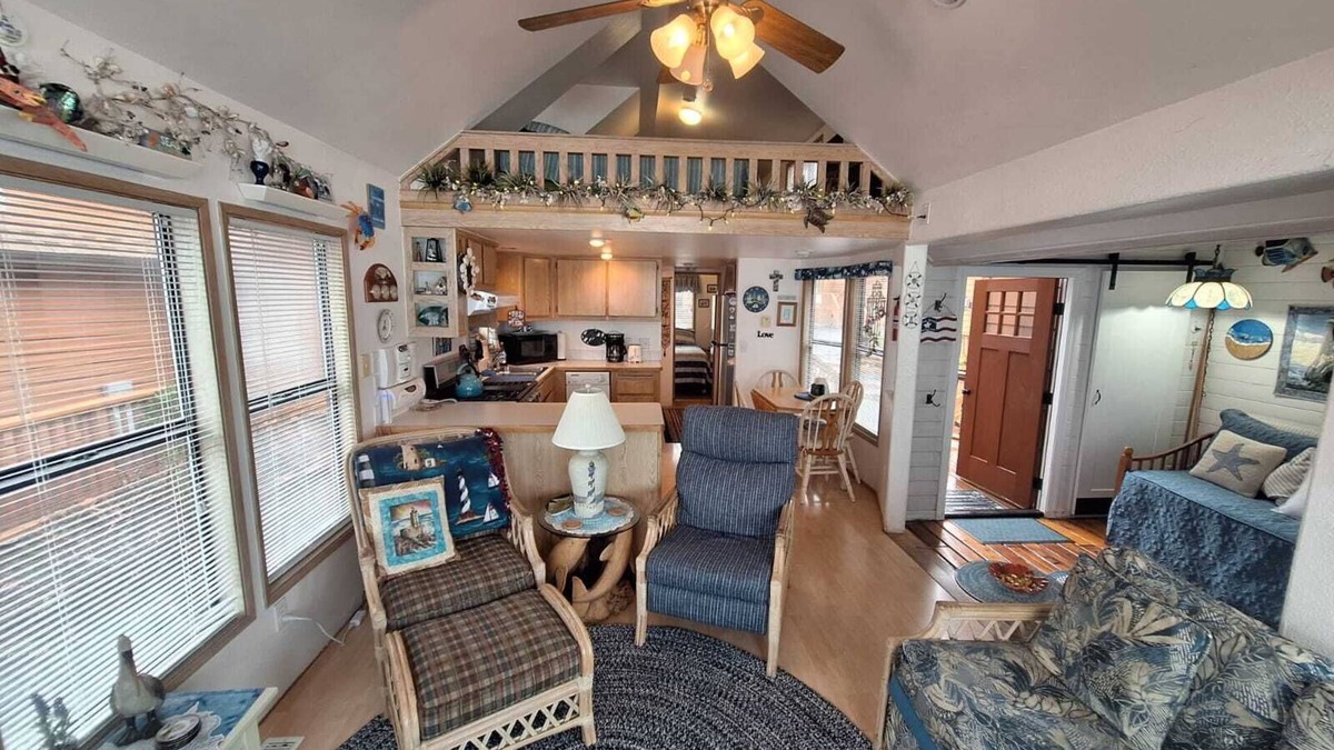 Smith River Cabin | Luxurious Oceanfront Cabin 7 Getaway w/Hot Tub : stunning views, private hot tub, and cozy comfort. (Private Beach Owned by White Rock Resort)