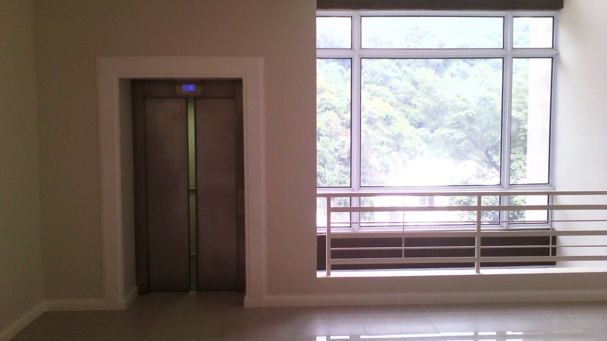 Saint Andrew Apartment | Luxurious one bedroom with balcony in relaxing, tranquil environment.