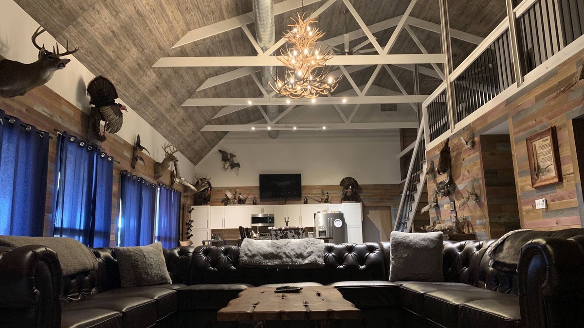 Girard Cabin | Luxurious Otter Pointe
