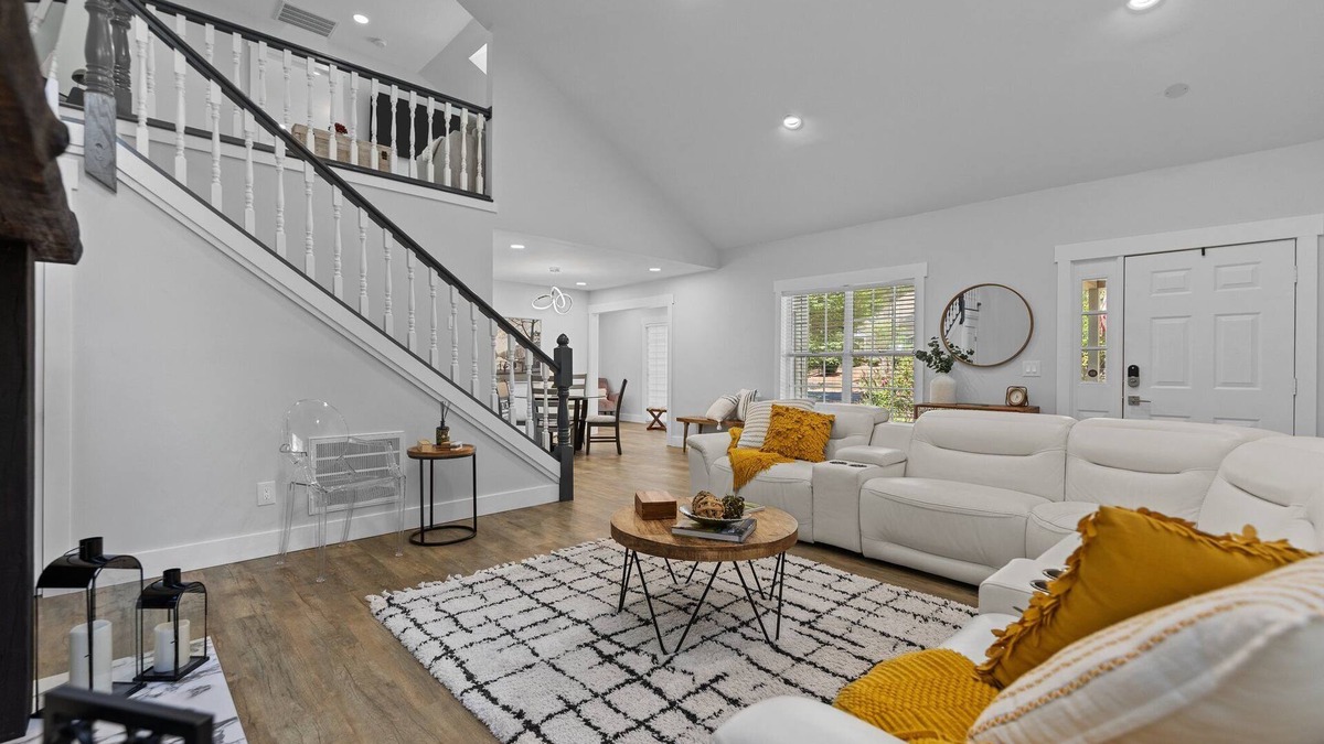 Pinehurst House | Luxurious, peaceful and cozy townhome in the heart of Pinehurst