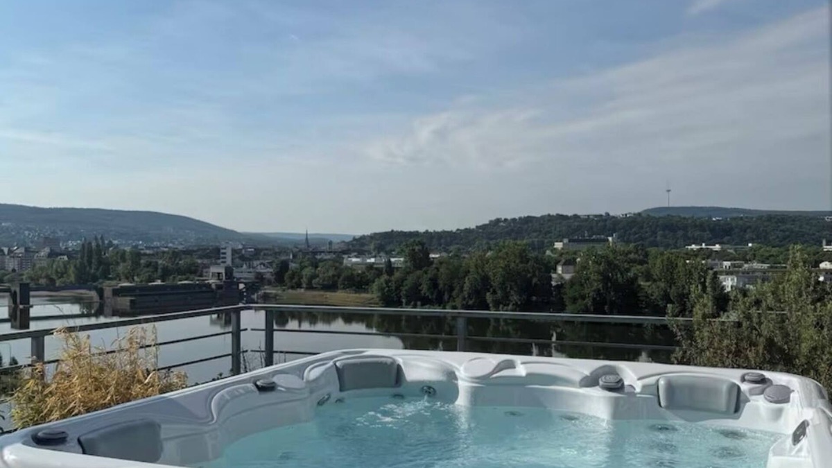 Metternich Apartment | Luxurious penthouse apartment with Moselle view