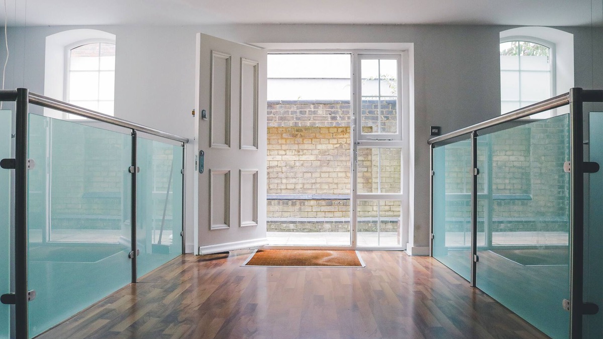 North Woolwich Apartment | Luxurious penthouse studio in London