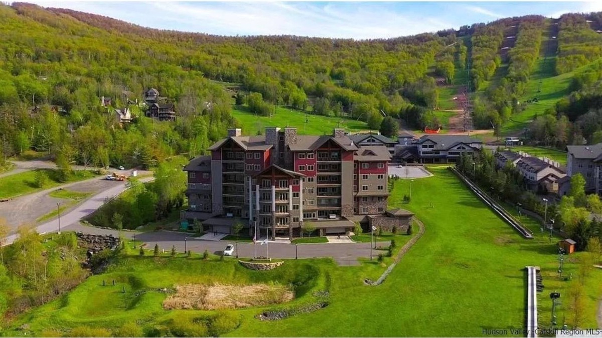 Windham Condo | Luxurious Penthouse with Full Mountain Views