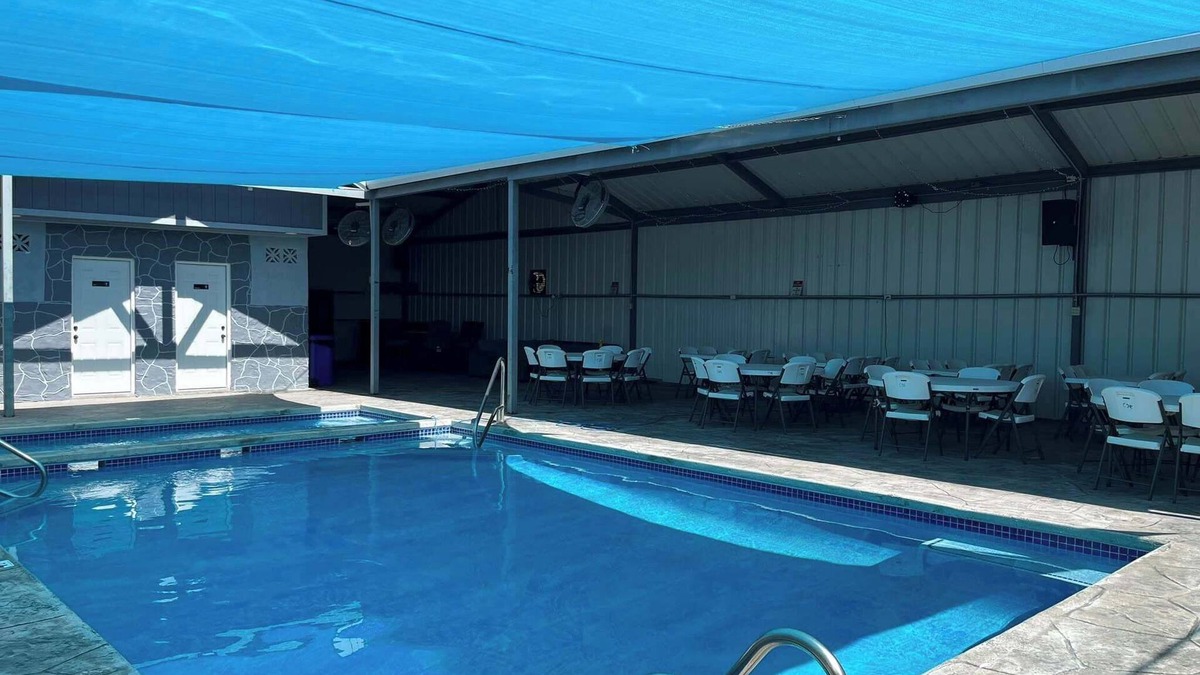 Mission Resort | Luxurious Private-Pool Resort with Full Kitchen and Loungers