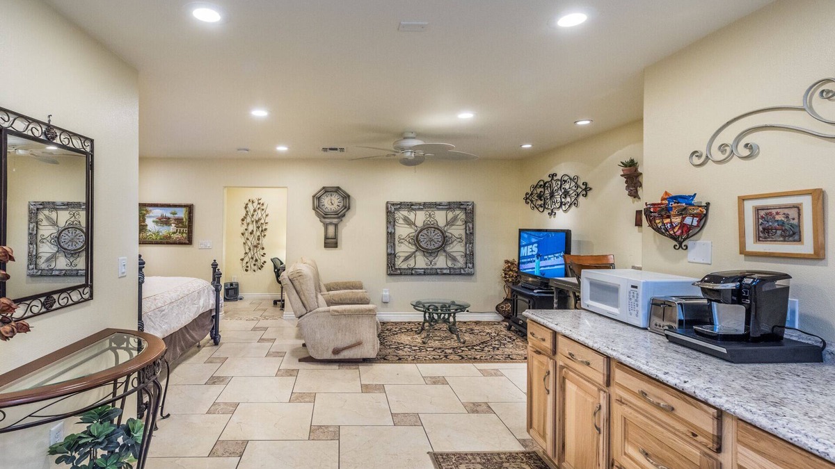 Paradise Apartment | Luxurious Private Studio