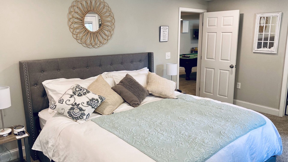 Hermitage Apartment | Luxurious Private Suite with King-Sized Bed, Patio, and Massage Chair!