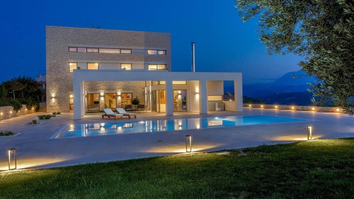 Archanes Villa | Luxurious Retreat Villa in Heraklion Crete