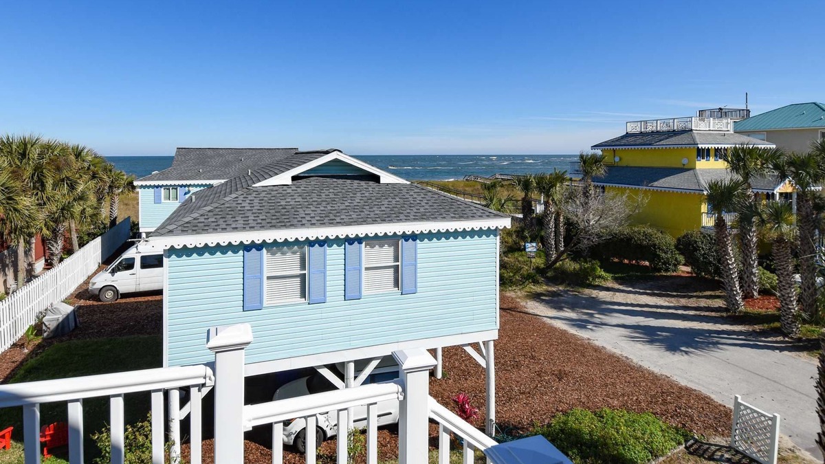 Vilano Beach Apartment | Luxurious Retreat with Incredible Ocean Views, Just Steps to Beach, Romantic, $300 in Free Tickets!