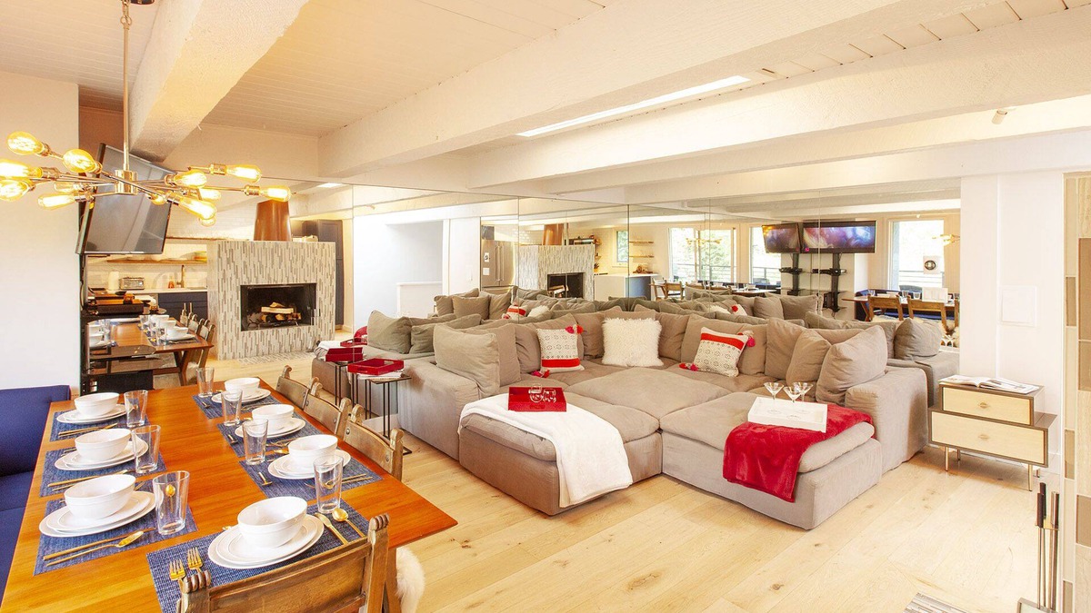 Aspen House | Luxurious Riverfront Modern Mountain Townhouse, Downtown Aspen - walk everywhere