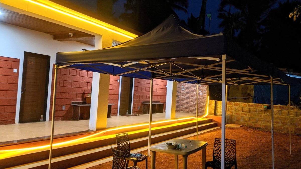 Diveagar Resort | Luxurious Rooms. 5 min Walk to the Beach. 970m to Suvarna Ganesh Mandir.