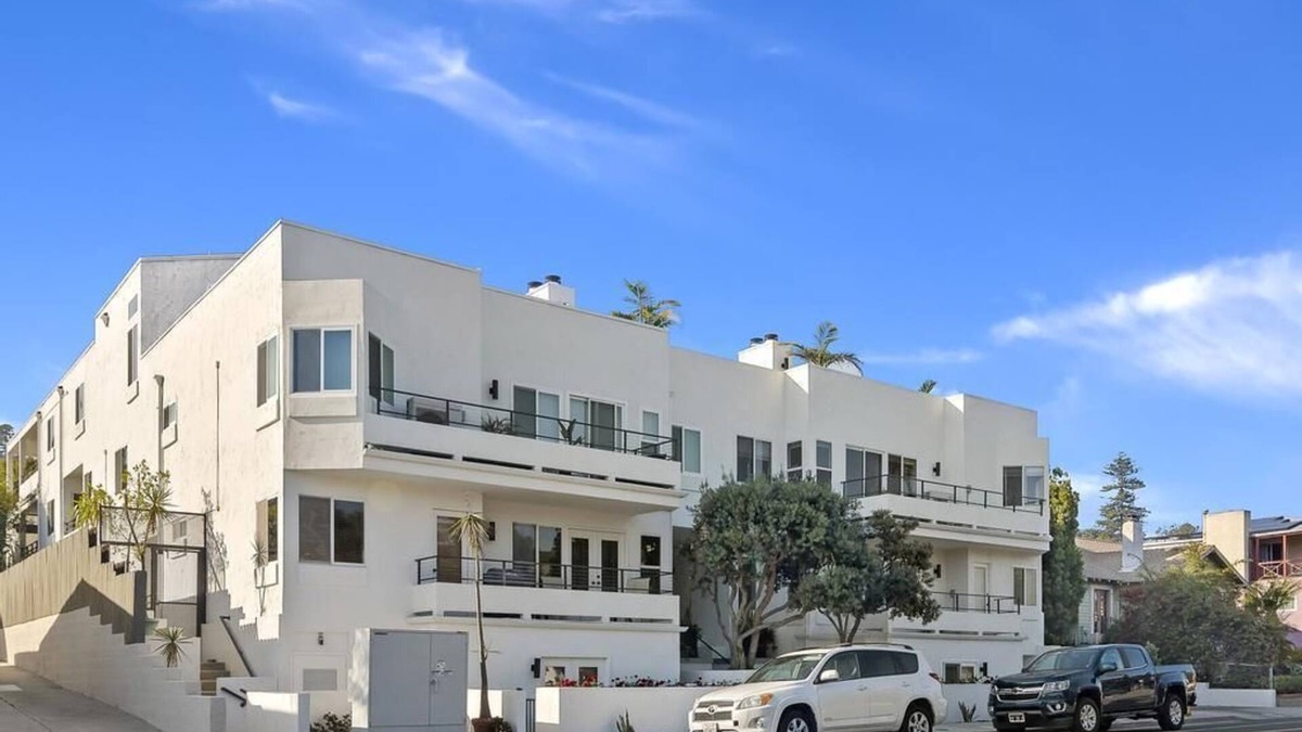 La Playa Condo | Luxurious San Diego La Playa Condo Perfect Snowbird or Desert Escape