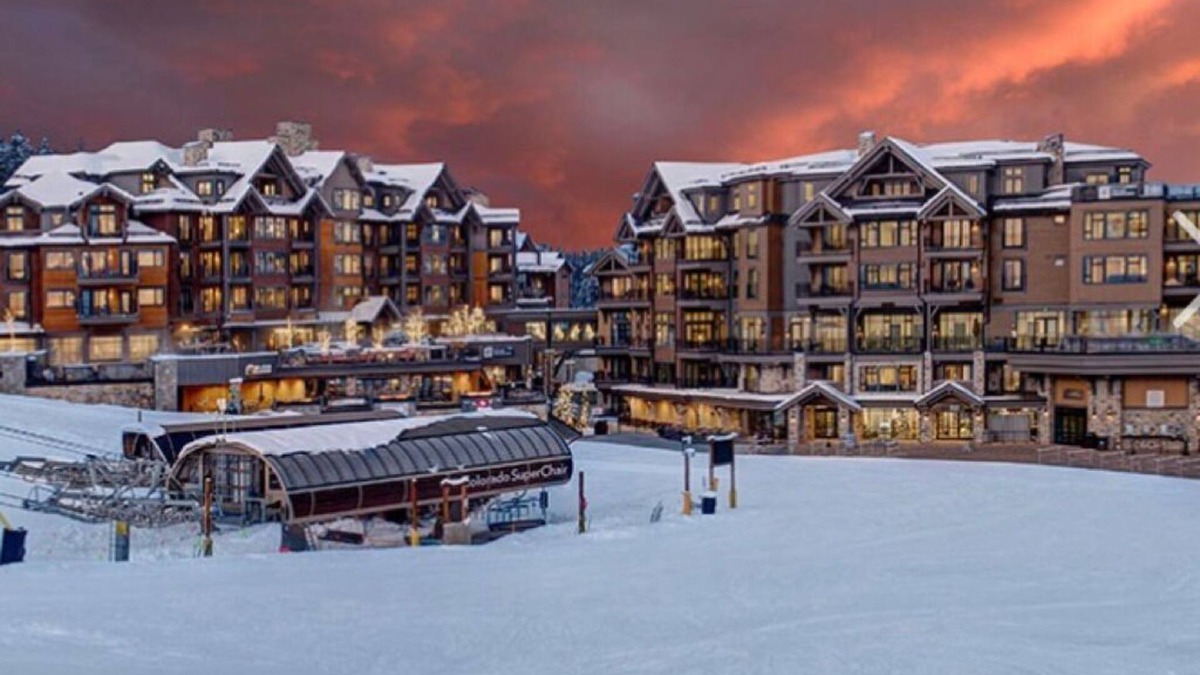 Peak 8 Cabin | Luxurious Ski-in Ski-Out Resort! Amazing Amenties! Free shuttle to Breckinridge!