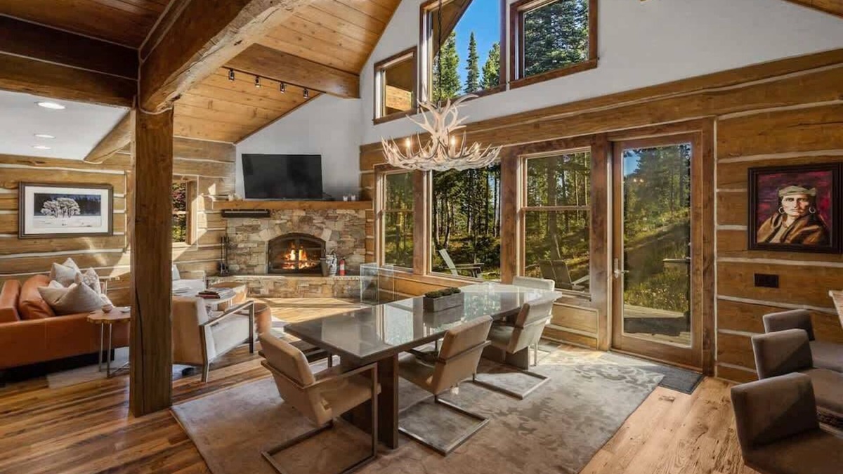 Powder Ridge Cabin | Luxurious Ski-In/Ski-Out Big Sky Powder Ridge