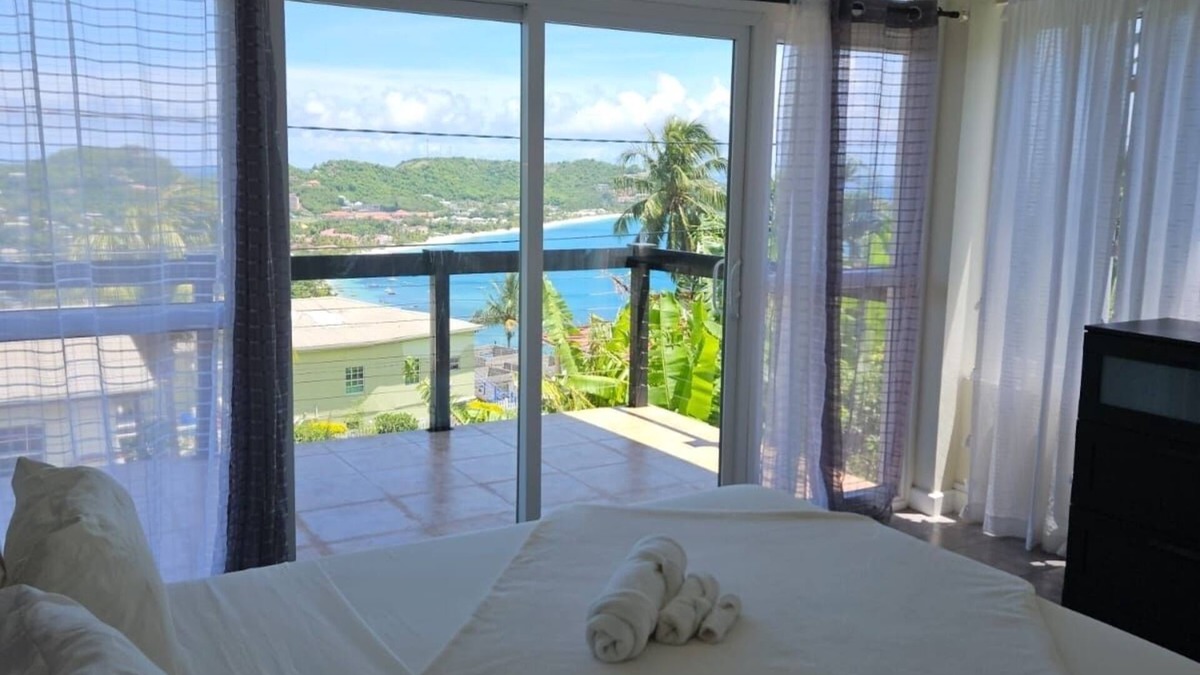 The Lime Apartment | Luxurious, Spacious, classic 2 bedroom in Grandanse amazing beach view