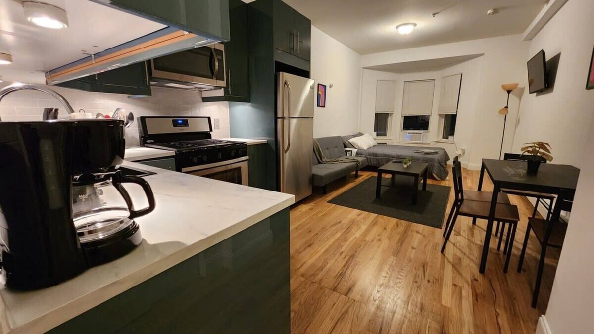 Union City Apartment | Luxurious Studio, Just minutes from NYC!