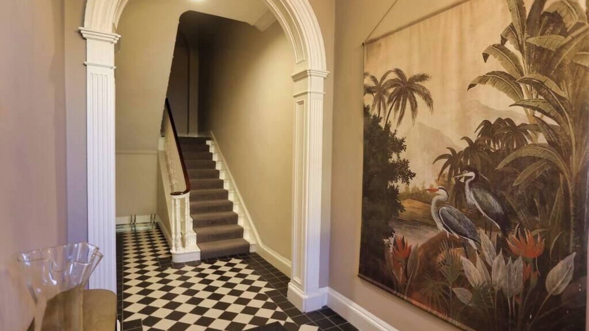 Portobello Apartment | Luxurious & Stylish Period Apartment, Dublin 2