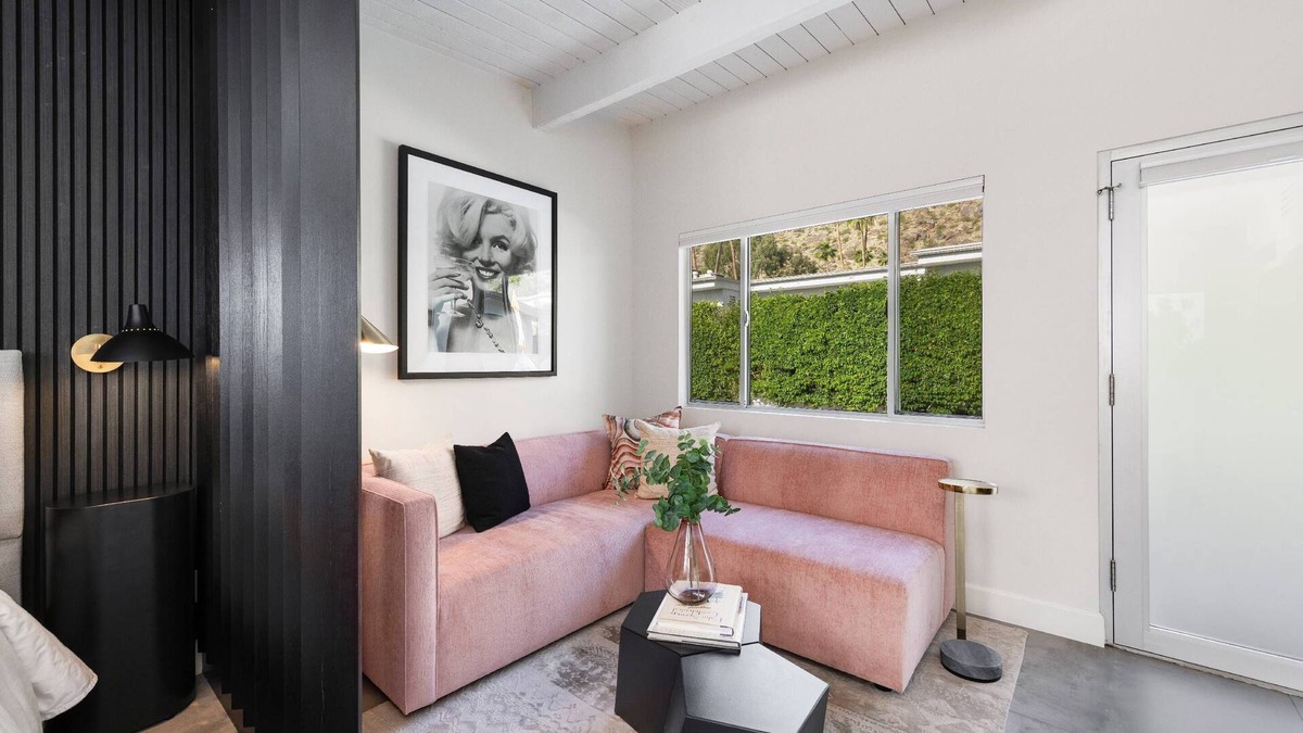 Historic Tennis Club Condo | Luxurious Tennis Club Bungalow 2 with Mountain Views and Walks to Downtown Palm Springs!