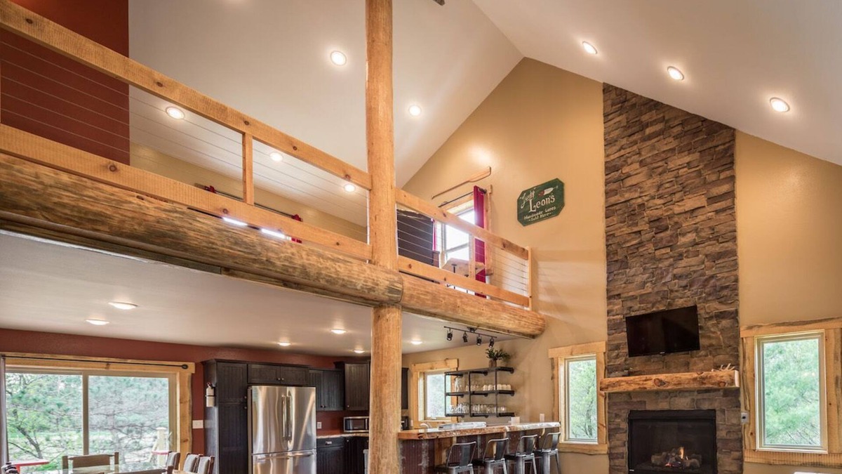 Wisconsin Dells House | *Luxurious Turkey Run*