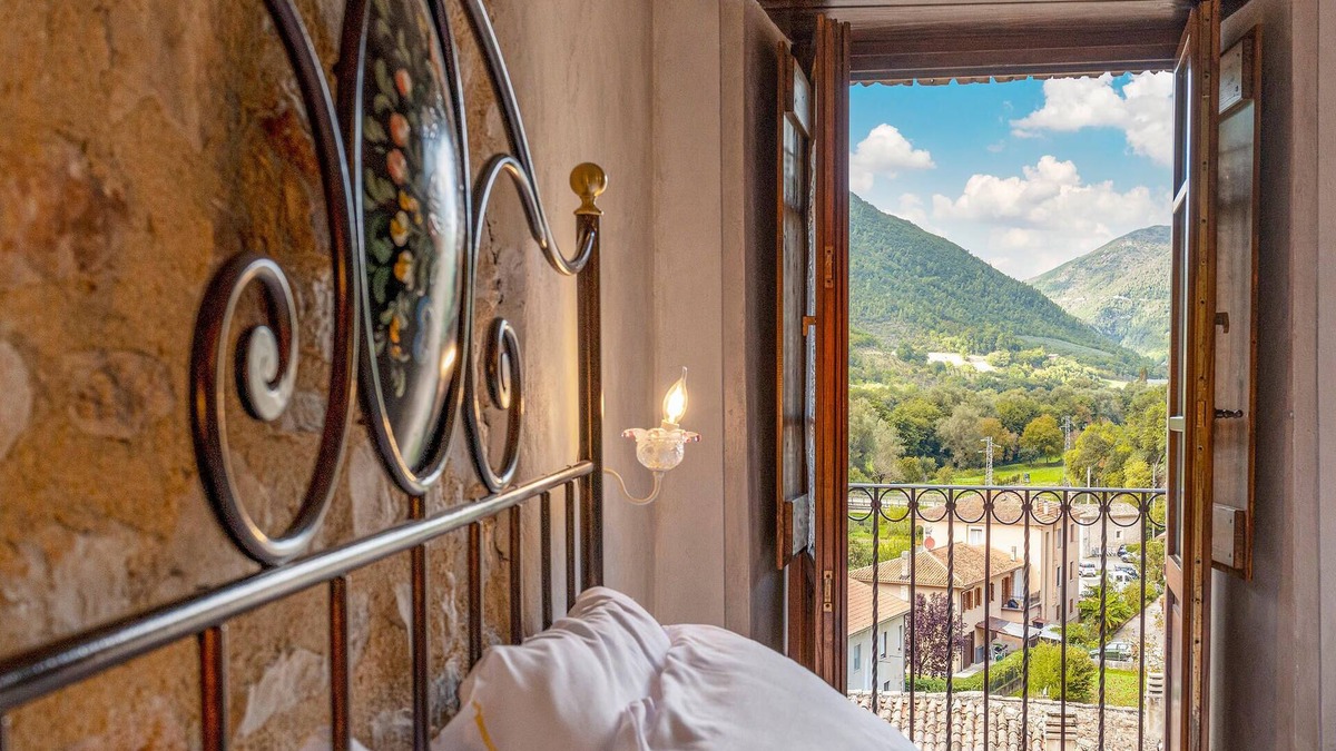 Scheggino Apartment | Luxurious vacation apartment with historical charm.