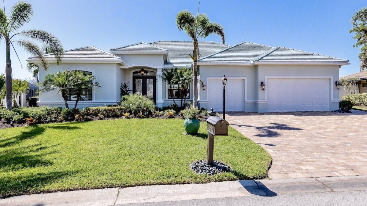 Biggar House | Luxurious Vacation Retreat with Direct Gulf Access NEW!