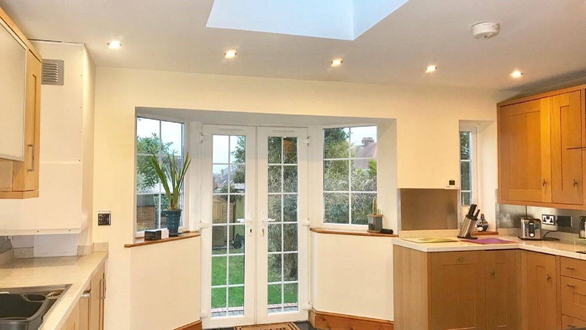 Exmouth Apartment | Luxurious, very spacious one bedroom flat