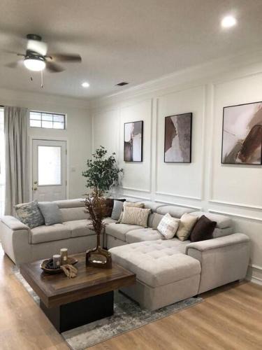 Mesquite Villa | Luxurious Villa Mesquite 3BD 2BA with Pool