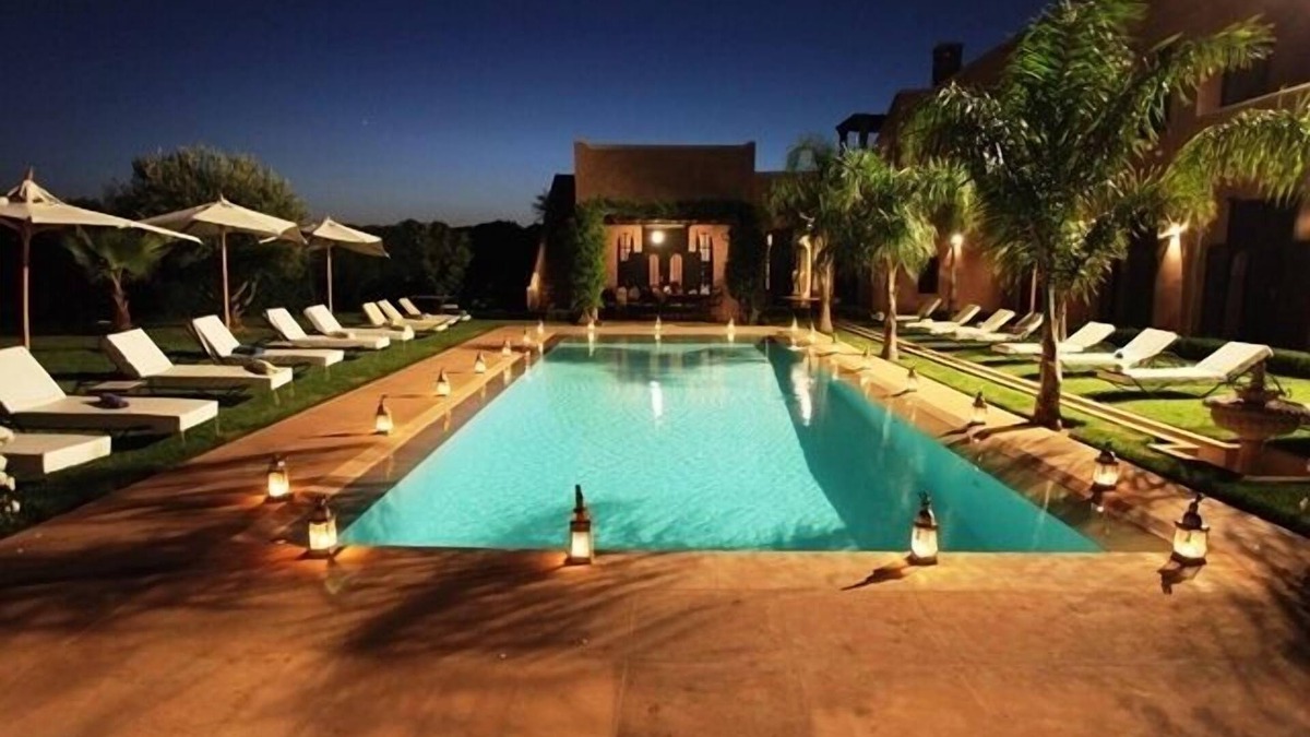 El Aggada Villa | luxurious villa overlooking the atlas, 15 x6 pool, golf driving range, tennis