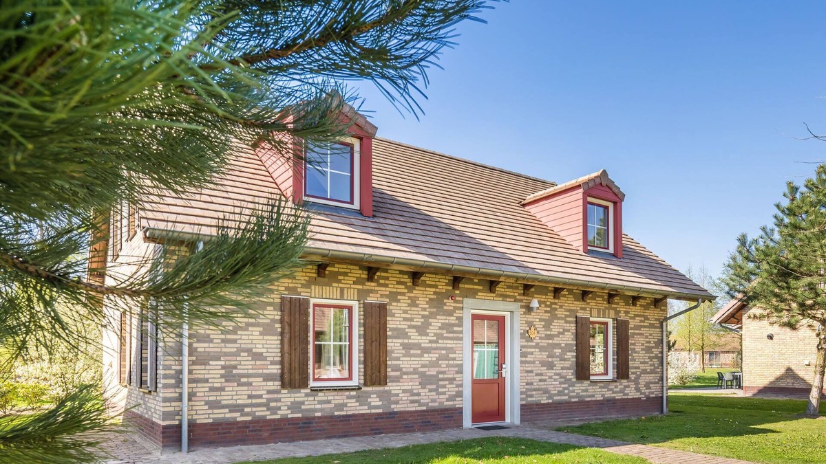 Municipality of Weert Villa | Luxurious Villa with Hot Tub and Sauna