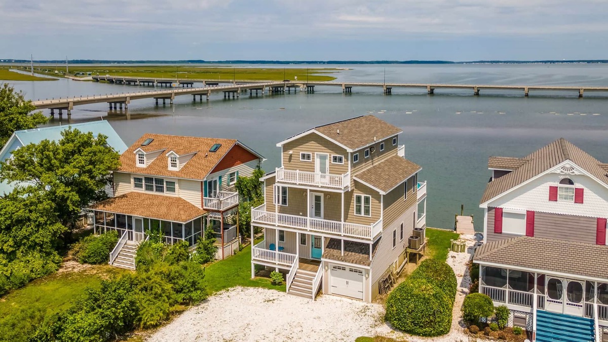 Chincoteague House | Luxurious Waterfront on Marsh Island!
