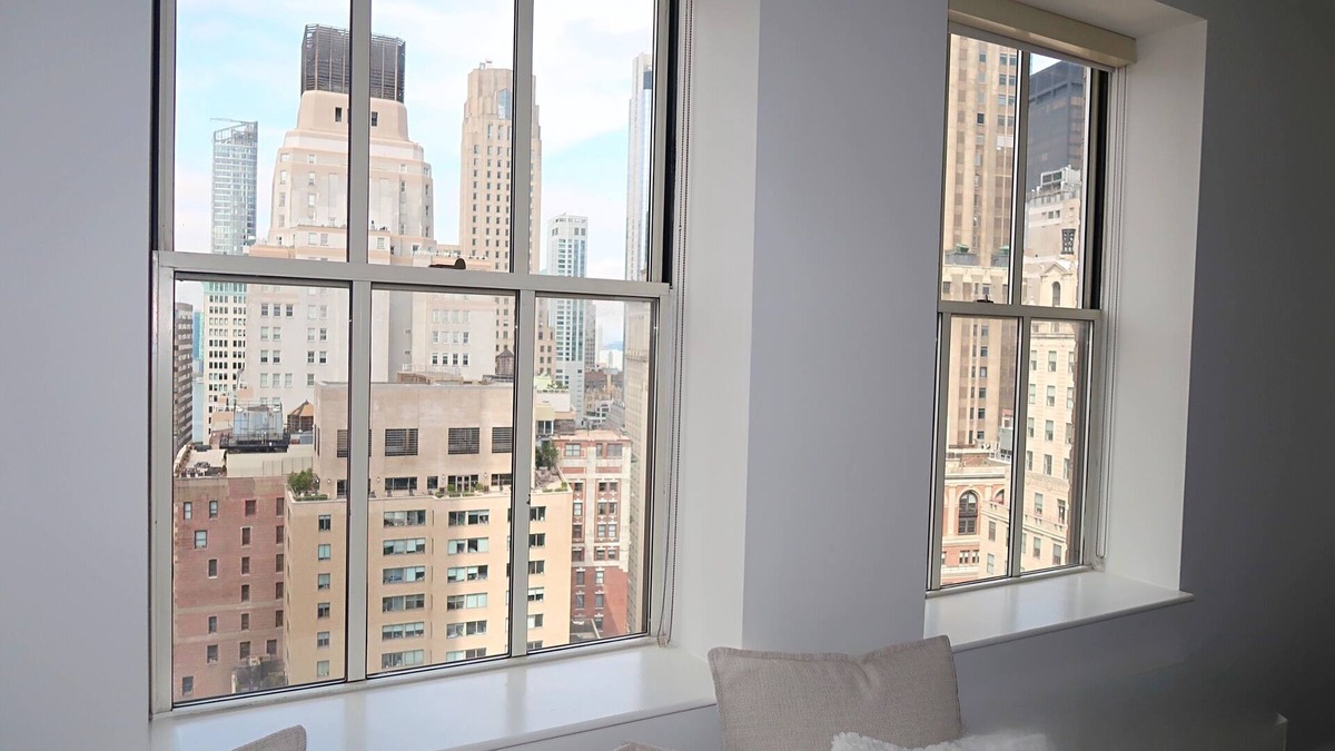 Central New York City Apartment | Luxurious Wall Street Condo with Stunning City Views