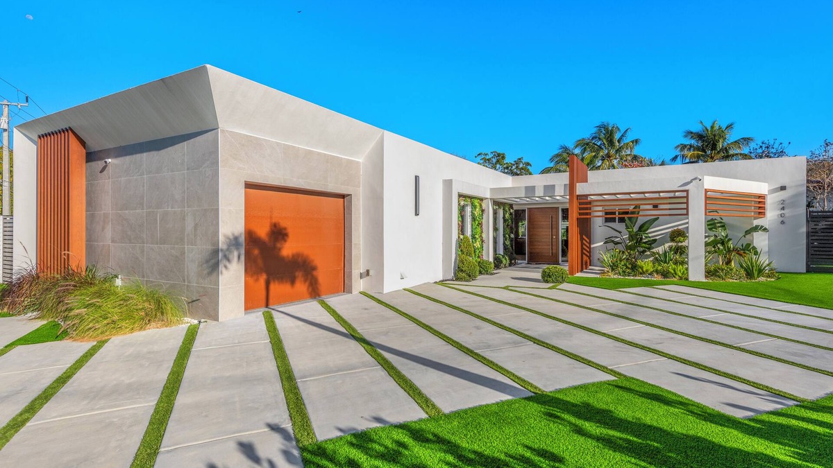 Lauderdale Isles Villa | Luxurious Waterfront Escape with Private Dock in Fort Lauderdale.