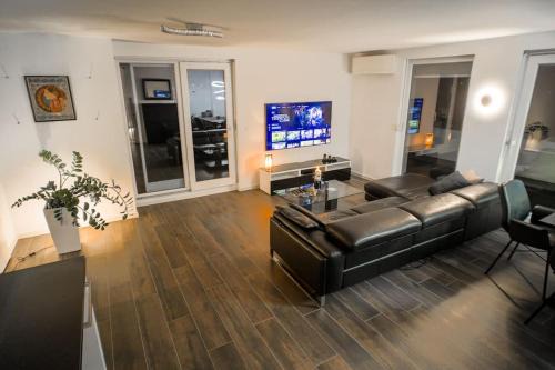 Kornwestheim Apartment | Luxury 口 Studio Knox PrimeTV 口 8min zum S-Hbf