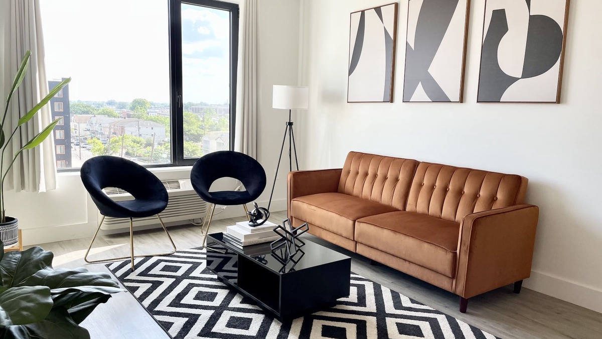 Elizabeth Apartment | Luxury 1 Bdrm King-mins to NYC,EWR, PRU,NJPAC,Dwntwn Newark, MetLife