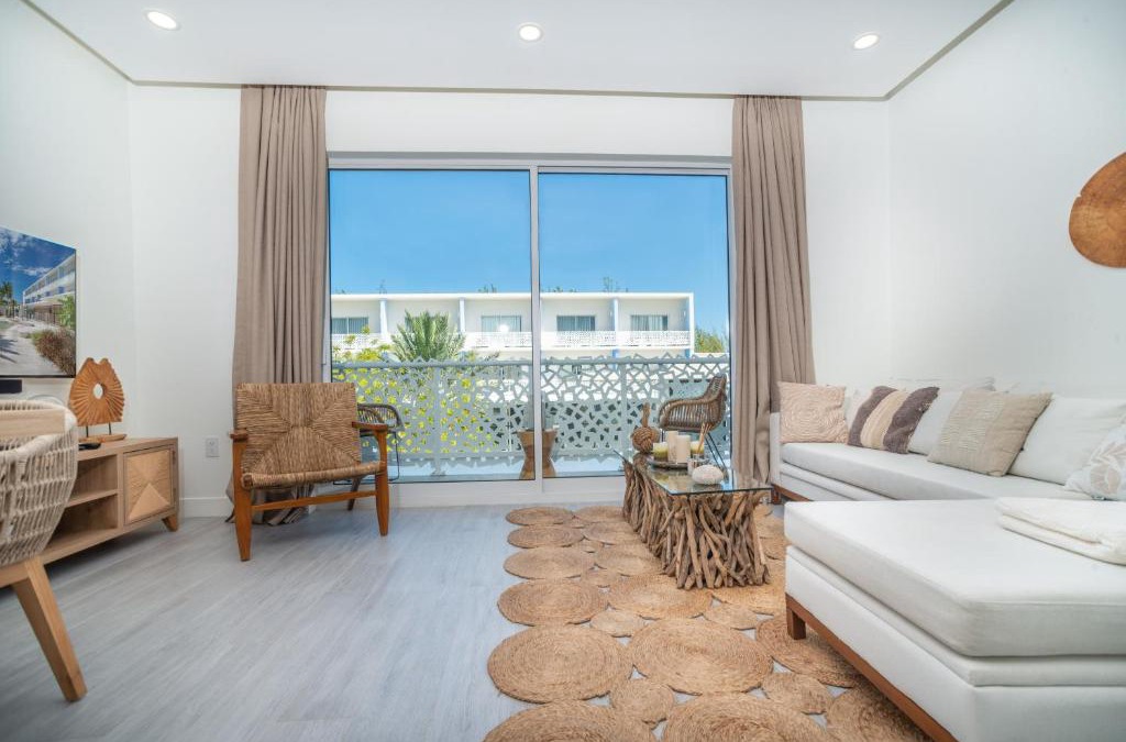 Seven Mile Beach Apartment | Luxury 1 bed apartment near Seven Mile Beach at The Grove - Villa Zen