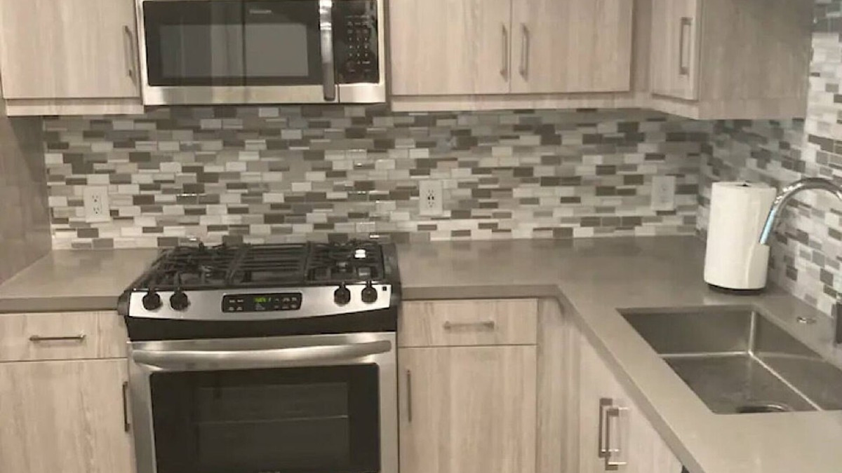 Irvine Business Complex Apartment | Luxury 1 Bedroom 1 Bathroom Unit - 5 min from SNA!