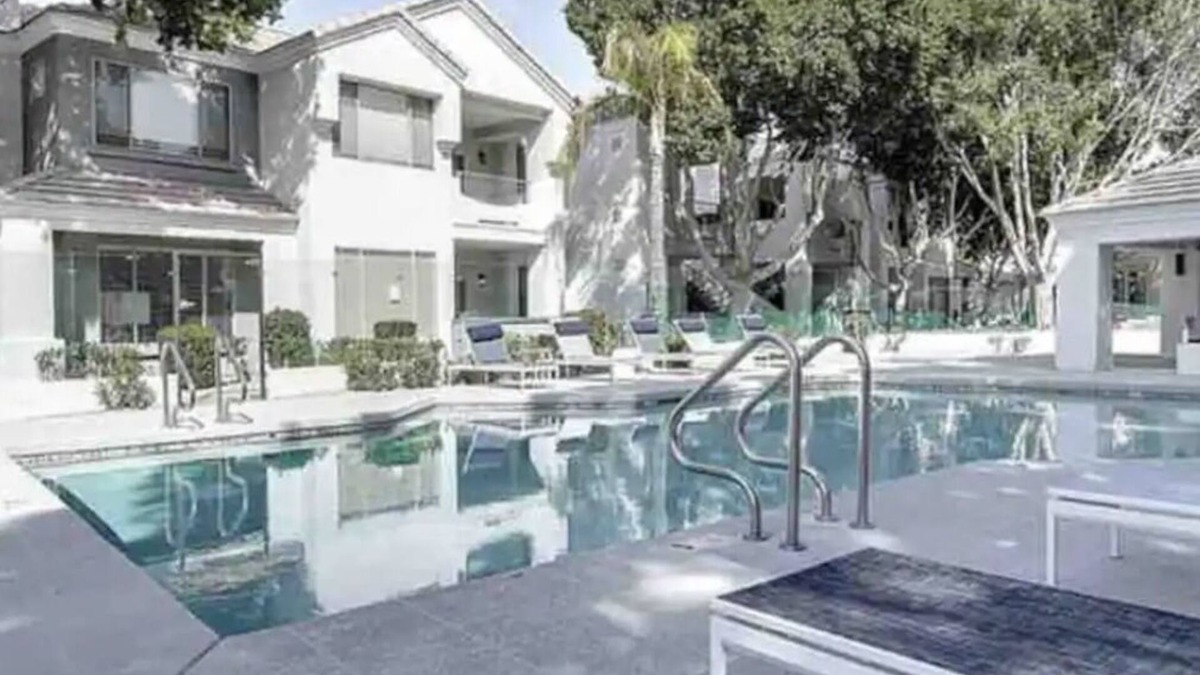 Arrowhead Ranch Apartment | Luxury 1-Bedroom Retreat Near Sports Arenas for 4 people