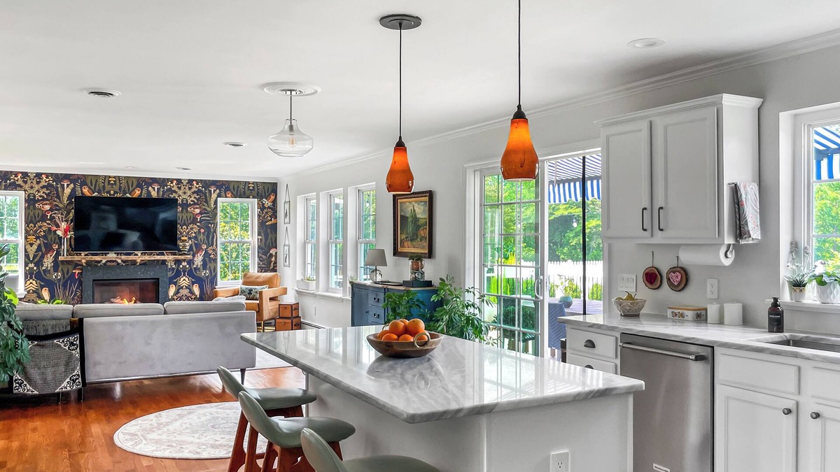 Thompson Ridge House | Luxury 10-acre Estate - Heated Pool - Sauna - Fire Pit - Playground - Trail