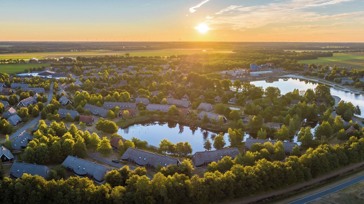 Nooitgedacht House | Luxury 12-person farmhouse in the holiday park Hof van Saksen