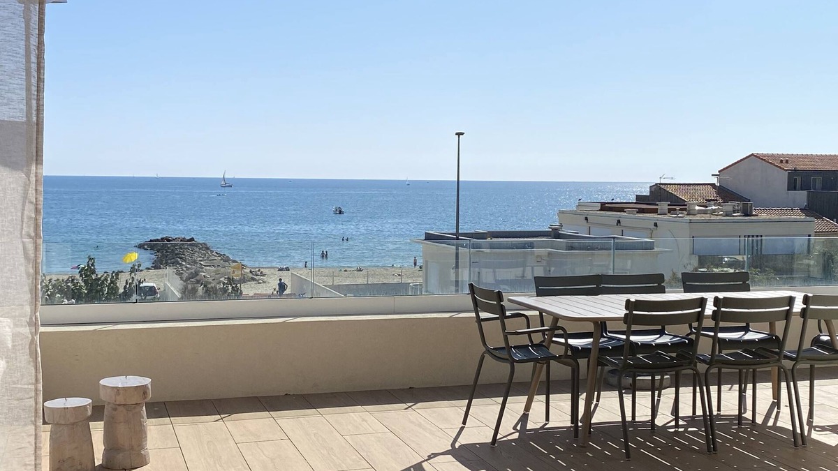 Palavas-les-Flots House | Luxury 130m2 house facing the sea with large terrace and parking space