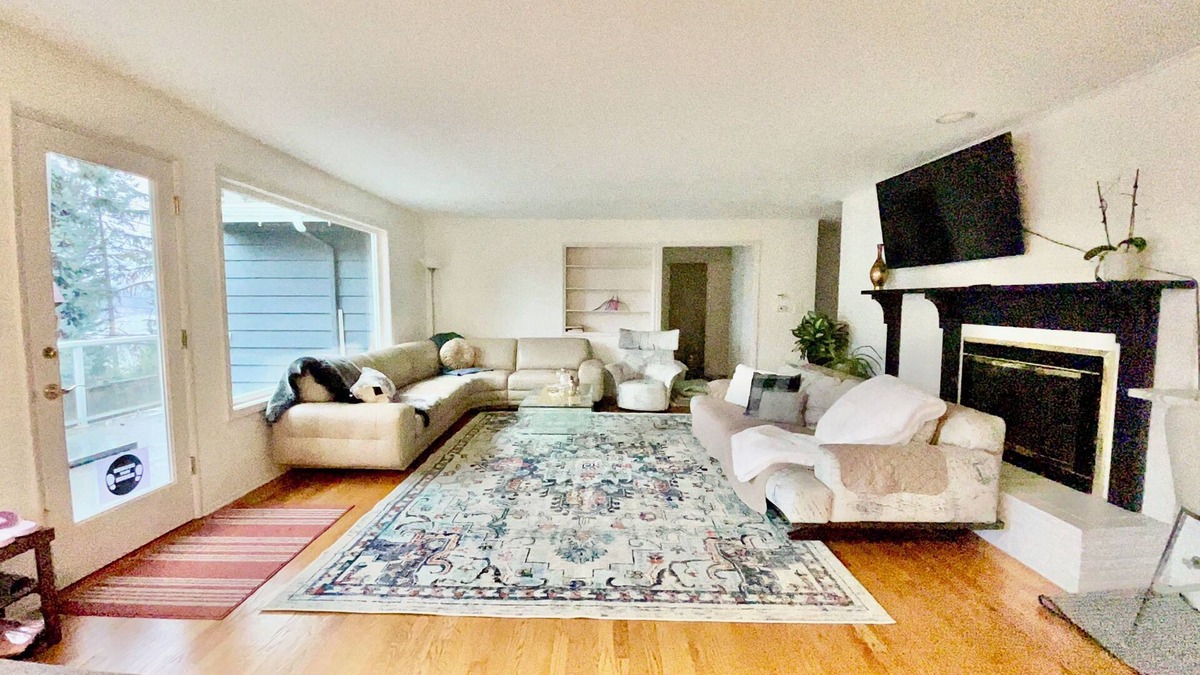 Mercer Island House | Luxury 180 degree Lake View N Mercer Island Home