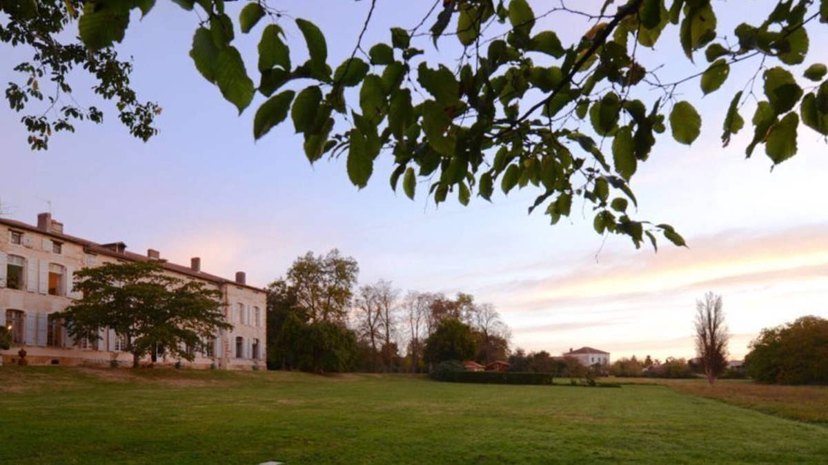 Le Fousseret House | Luxury 18c Chateau, 10 Bedrooms, Sw France, Views to Pyrenees