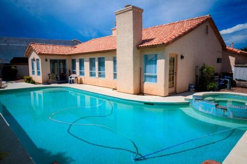 North Las Vegas House | Luxury 1900 SQ FT House Huge 46 FT Pool & Hot SPA