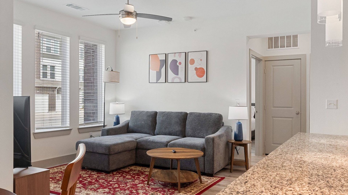 Stony Ridge North Apartment | Luxury 1BD/1BA Near Airport 6833