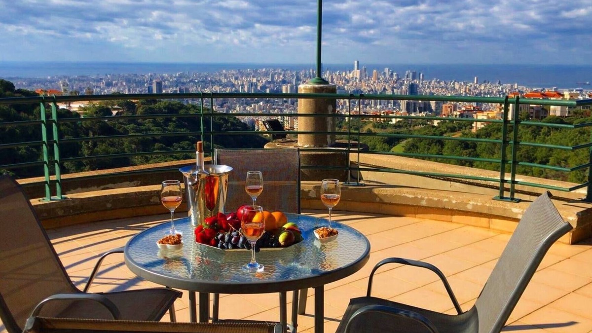 Ain Saadeh Apartment | Luxury 1br-2br Apt-panoramic View Terrace 24-7 Pwr