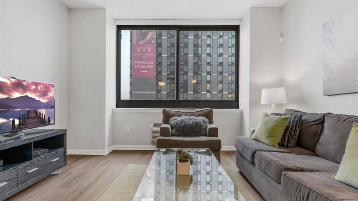 Hudson Exchange Apartment | Luxury 1BR | Heart of Jersey City | Upscale Amenities | by GLS