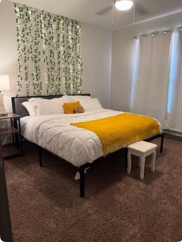 Houston Apartment | Luxury 1BR With Balcony Near Airport